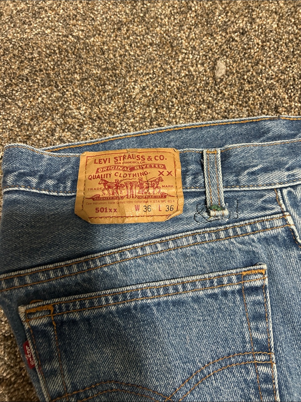 Vintage Levi’s 501XX 501-0000 Jeans Made USA Button Fly W36 L36 90s